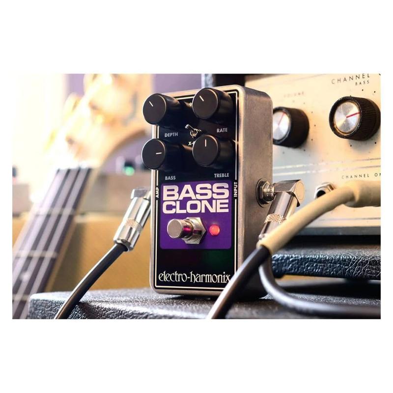 Pedal de coro de baixo Electro-Harmonix Bass Clone - Pedal para
